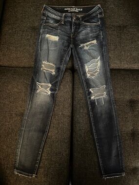 American Eagle Outfitters Distressed Dark Blue Skinny Jeans